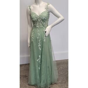 NWOT Sage Green with Light Vines Formal Gown Prom Dress Wedding Party Bridesmaid